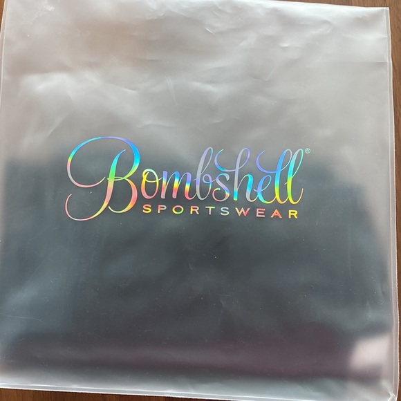 NIB NWT Bombshell Leggings Small - Picture 5 of 5